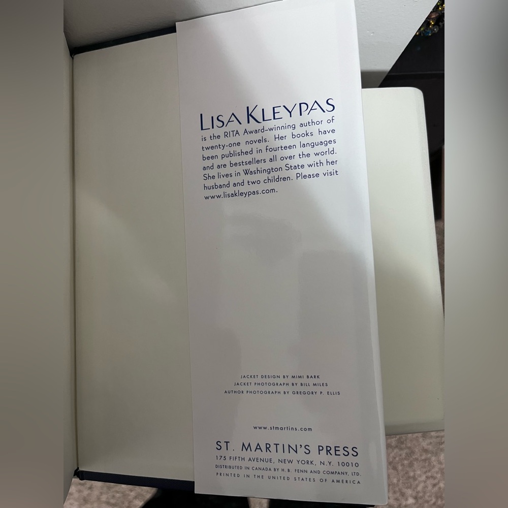 'Smooth Talking Stranger by Lisa Kleypas - Picture 4 of 4